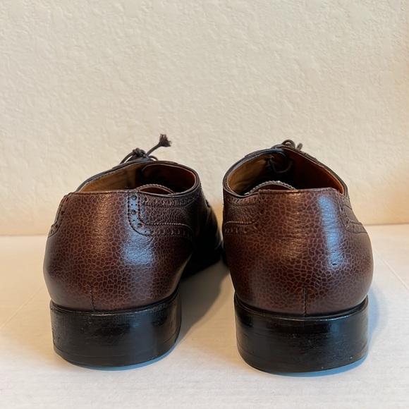 Salvatore Ferragamo pebbled leather Oxford laced shoes for men - Picture 3 of 8